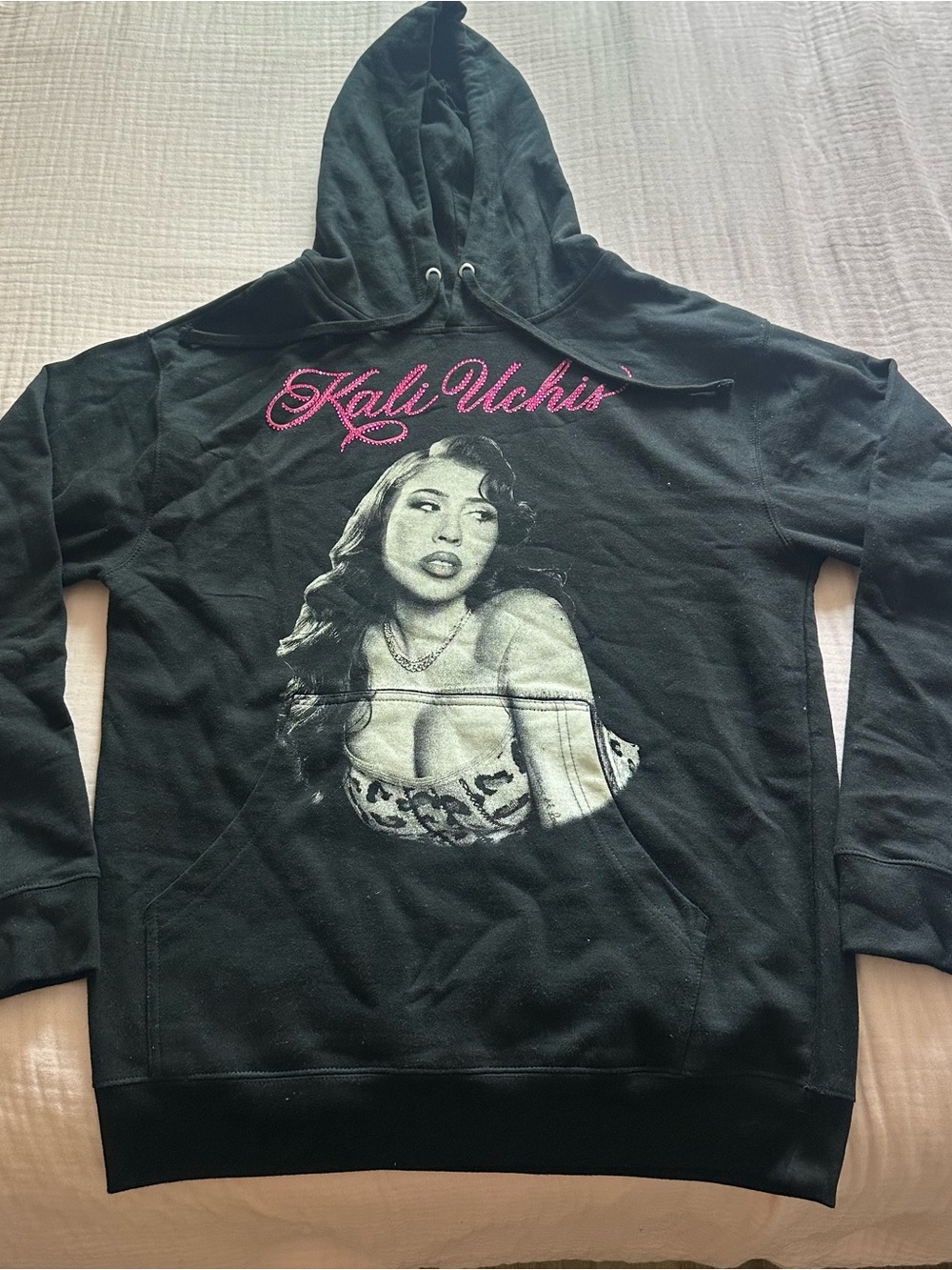 Kalie Uchis sweatshirt